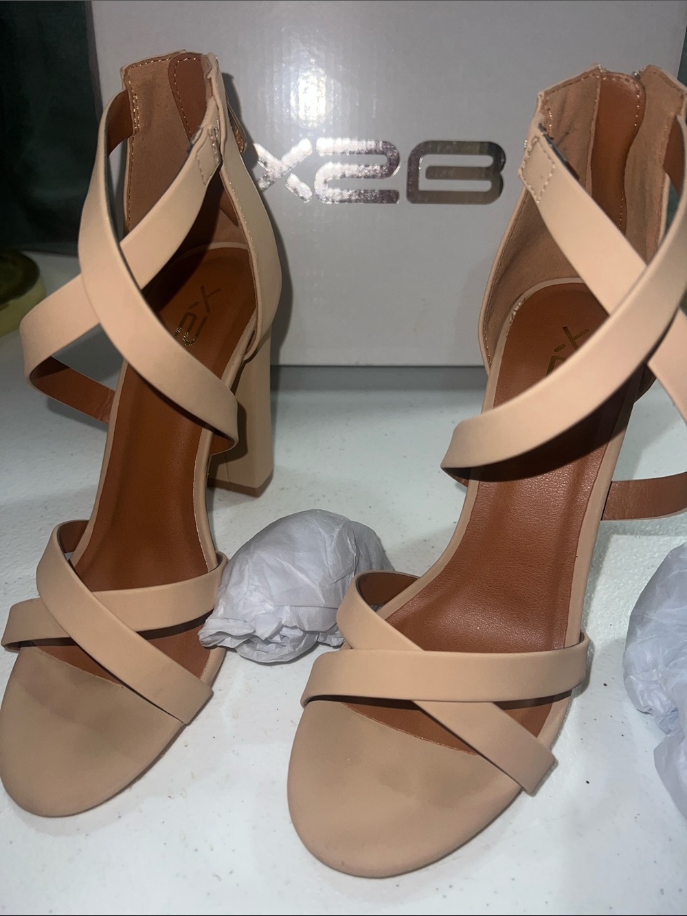 X2 (KIMBERLY-1N )Nude Crisscross Block Heels